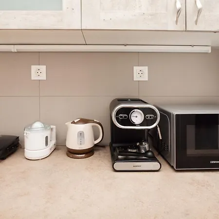 Charming & Authentic Gem - Walk To Port & Shops! * Pátra